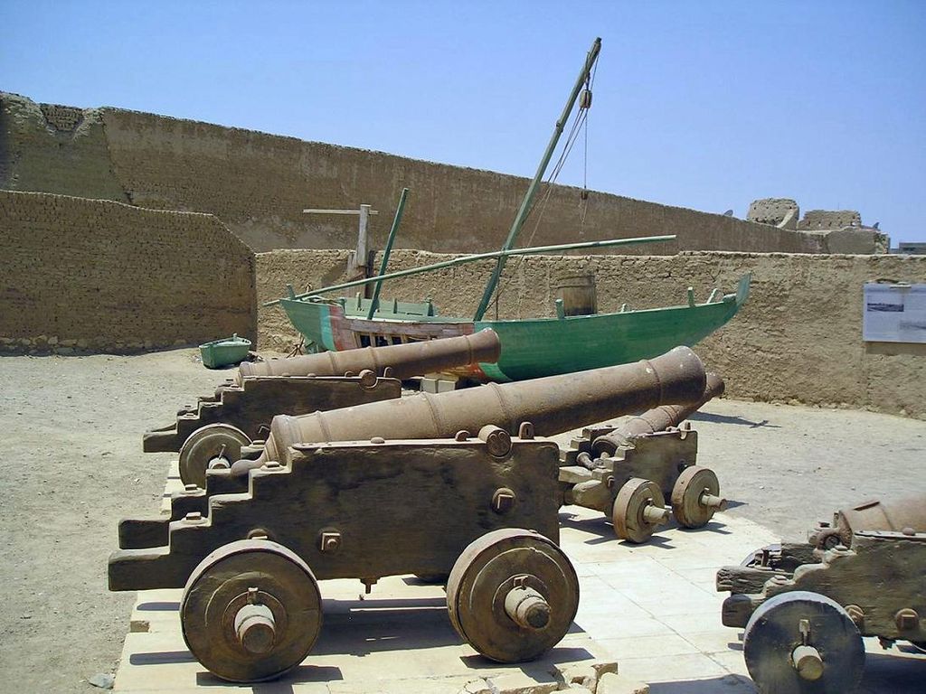 More cannons at El Quseir Fort - 
Magellan - CC BY-SA 3.0 - via Wikimedia