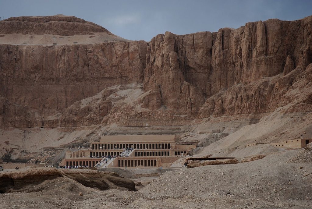 Tempel der Hatschepsut in Luxor. Foto von Jarek via Pixabay