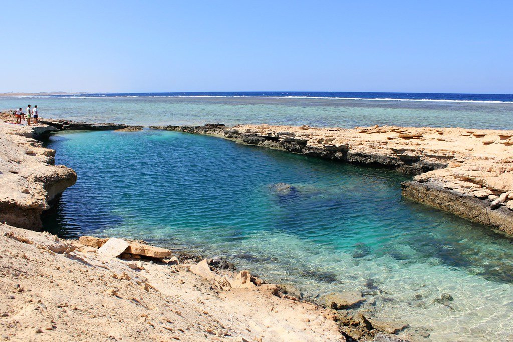 The turquoise waters of Al Nayzak
Gigi Ibrahim - CC BY 2.0 - via Flickr