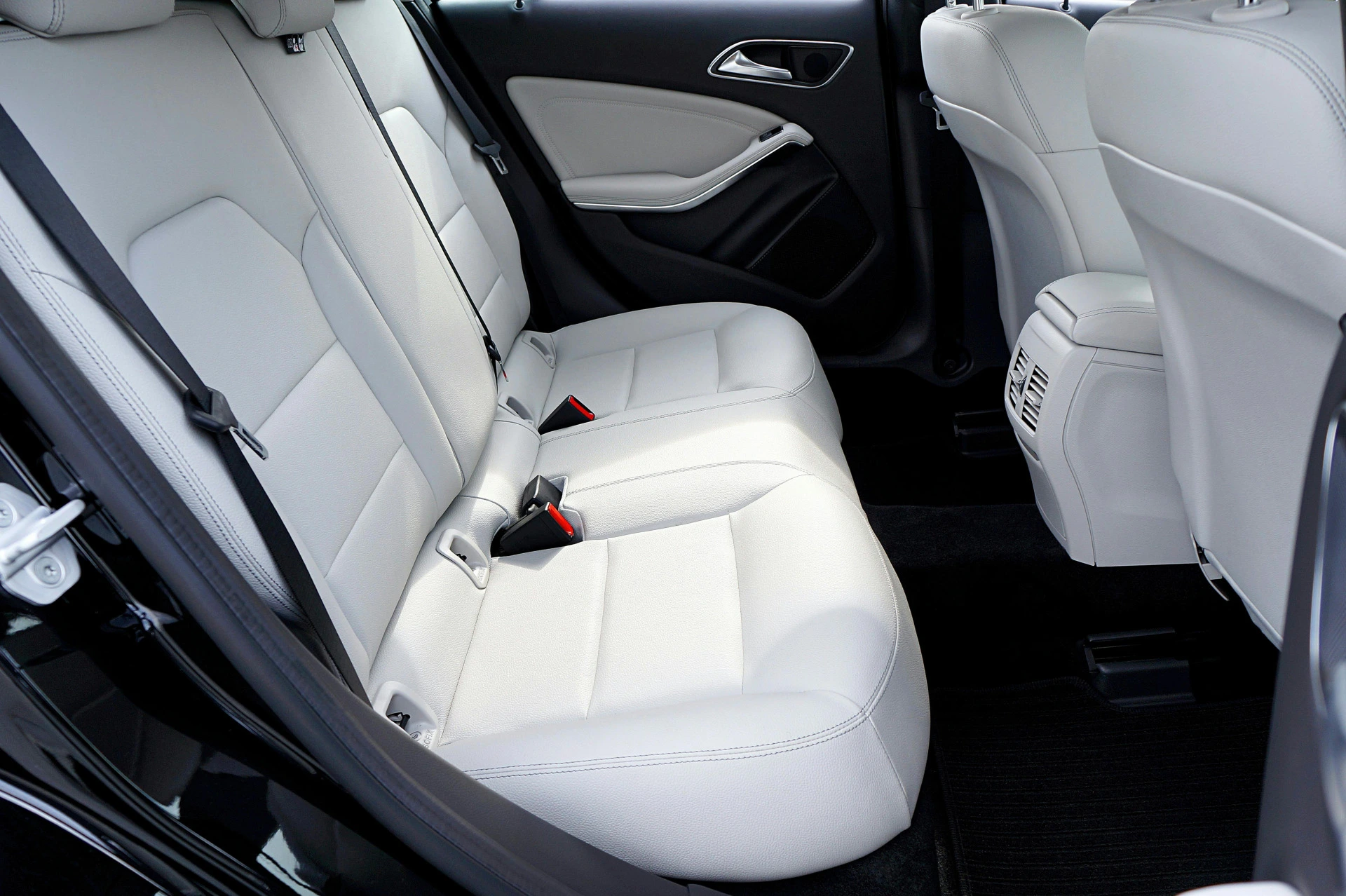 Car interior photo by Mike Birds via Pexels.com  