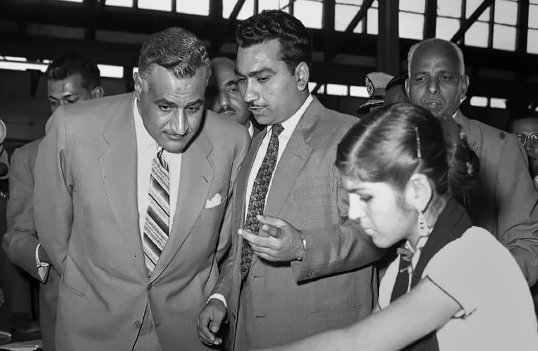 Gamal Abdel Nasser (centre) nationalised the phosphate mines and plant at El Quseir, a key move in his drive to promote Egypt's independent economic development (see 1958). Here he is visiting an electric cable factory in India. Photo credit: unknown author 1960 via Wikimedia Commons.