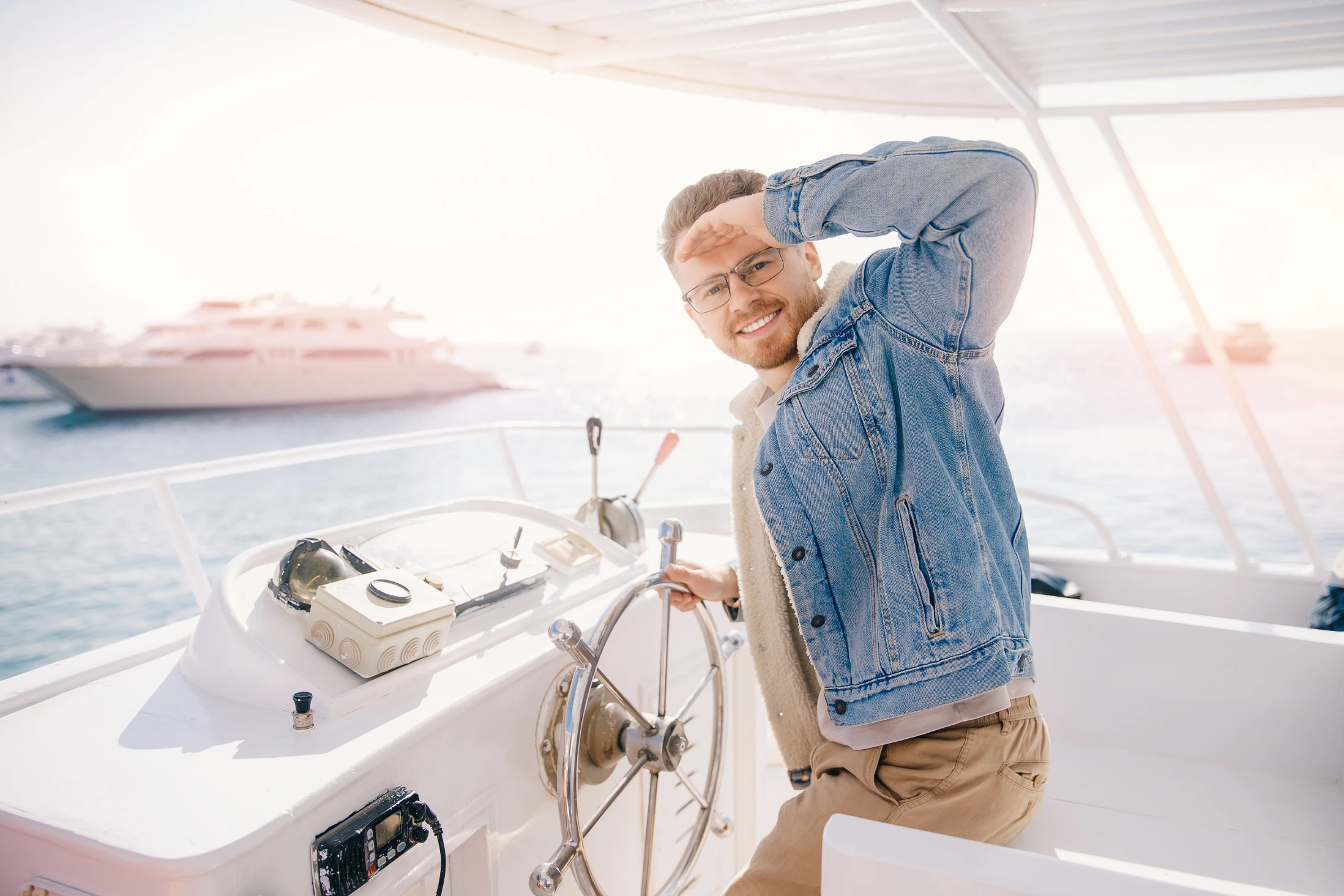 Command your own yacht and Red Sea Adventure 
Photo credit: Parilov/Shutterstock.com