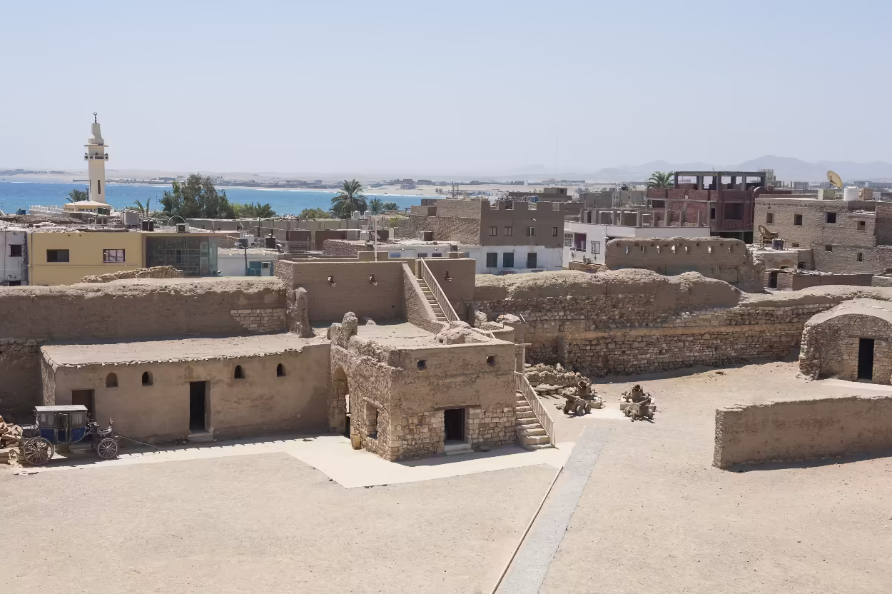 View south over El Quseir Fort's walls. 
Paul Vinten/Shutterstock.com