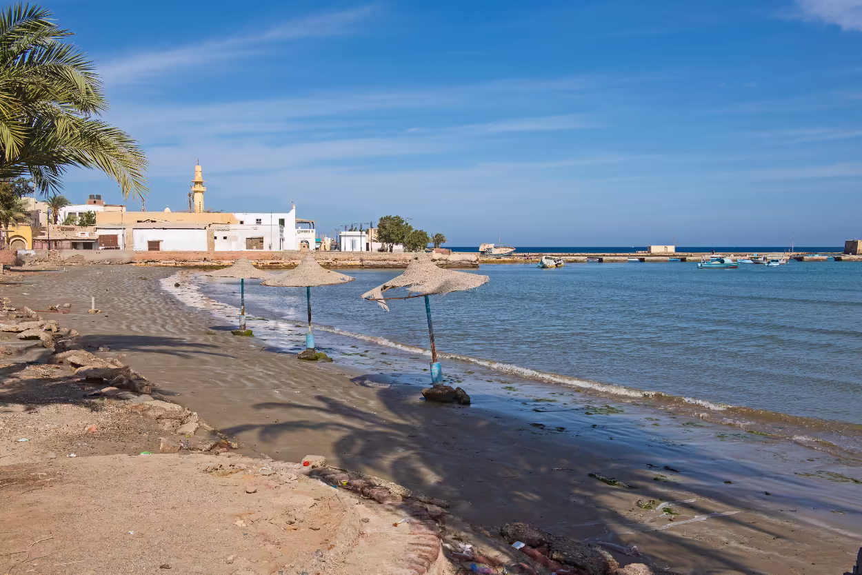Looking east towards the harbour. 
Paul Vinten/Shutterstock.com